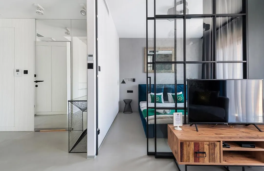 Central Apartments By Bed&Bath-1