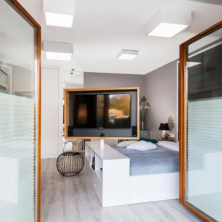 Central Apartments By Bed&Bath-3